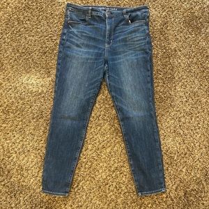 American Eagle Super High Rise Jegging